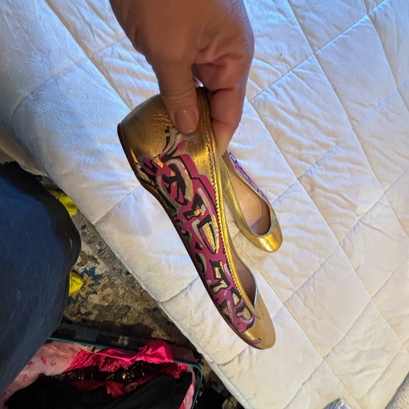 Christian Loubutin - Picture 4 of 16